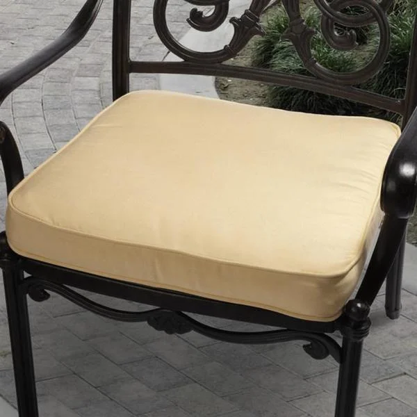 Clara 19-inch Indoor/ Outdoor Yellow Cushion made with Sunbrella